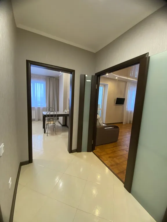 Уютная квартиpa в центрe города с прекрасным вечерним видом на город