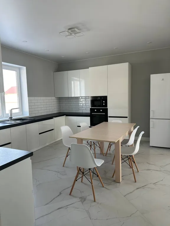 Новый, уютный дом