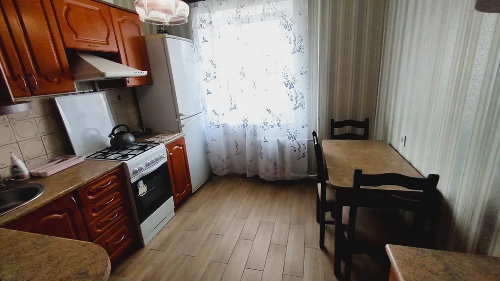 Двухкомнатная, ТЦ Континент