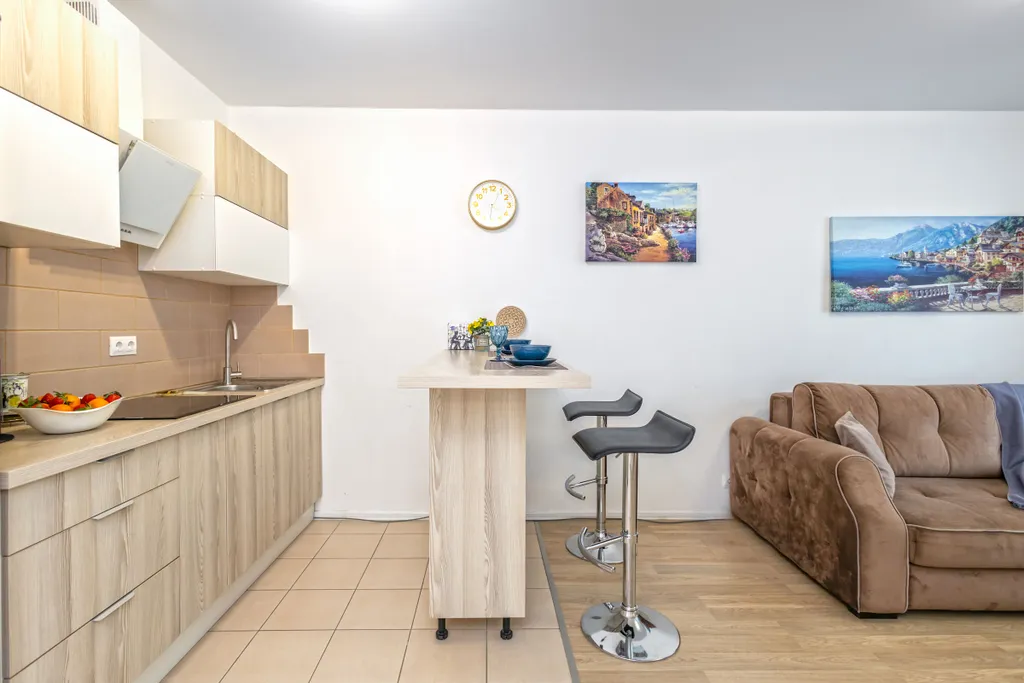 Стильная евродвушка Аликанте рядом с метро