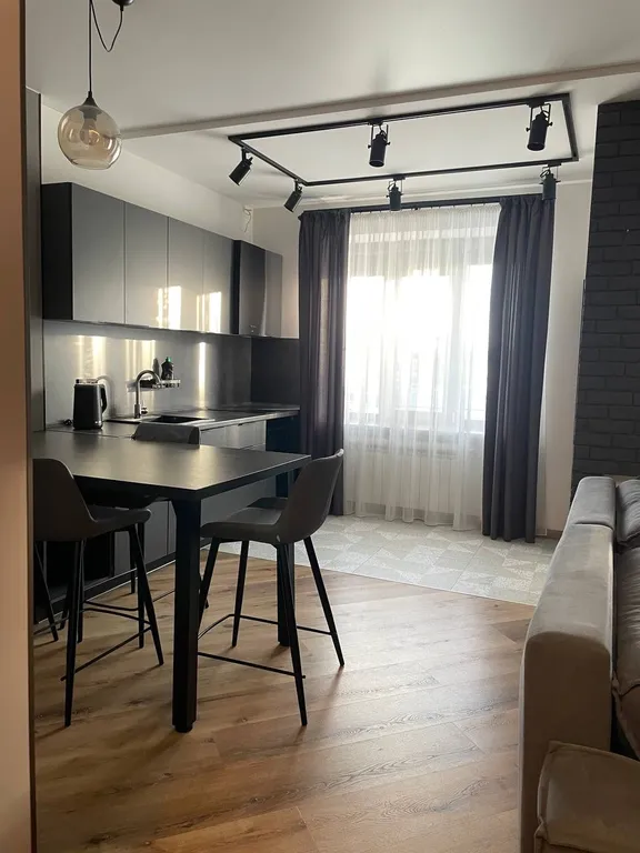 Современная студия в новом доме