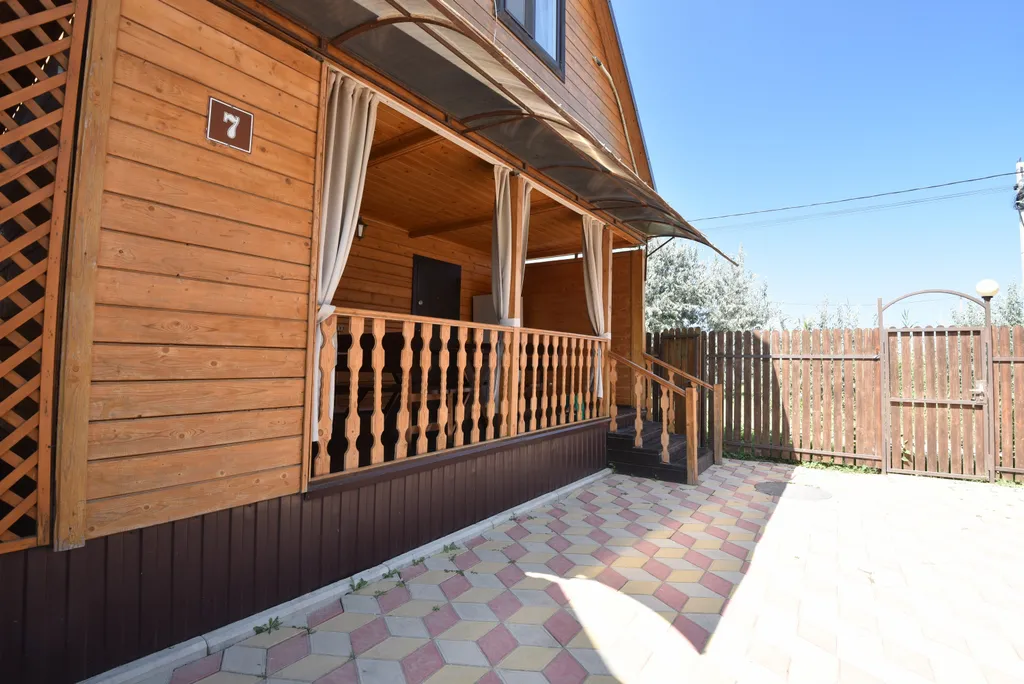 Коттедж 3-комнатный Дом — аренда посуточно в Голубицкая