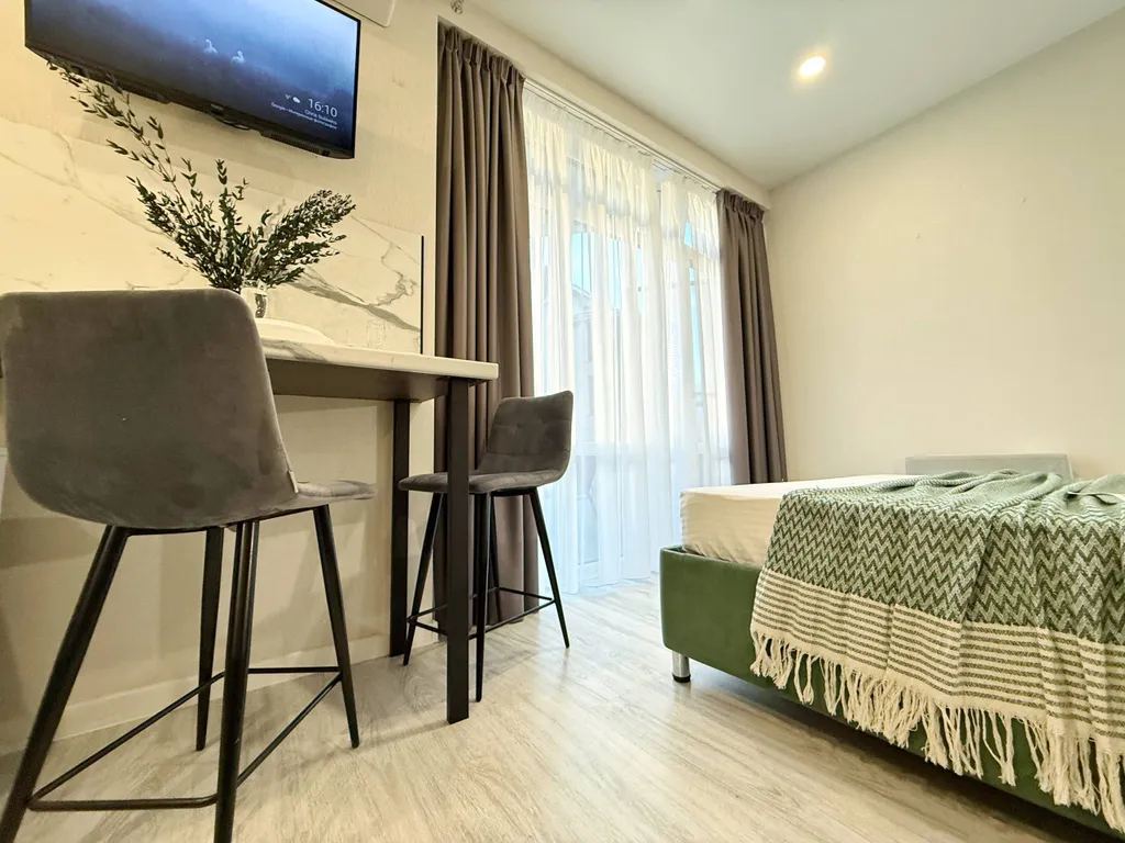 Апартаменты с балконом, 3 минуты до пляжа