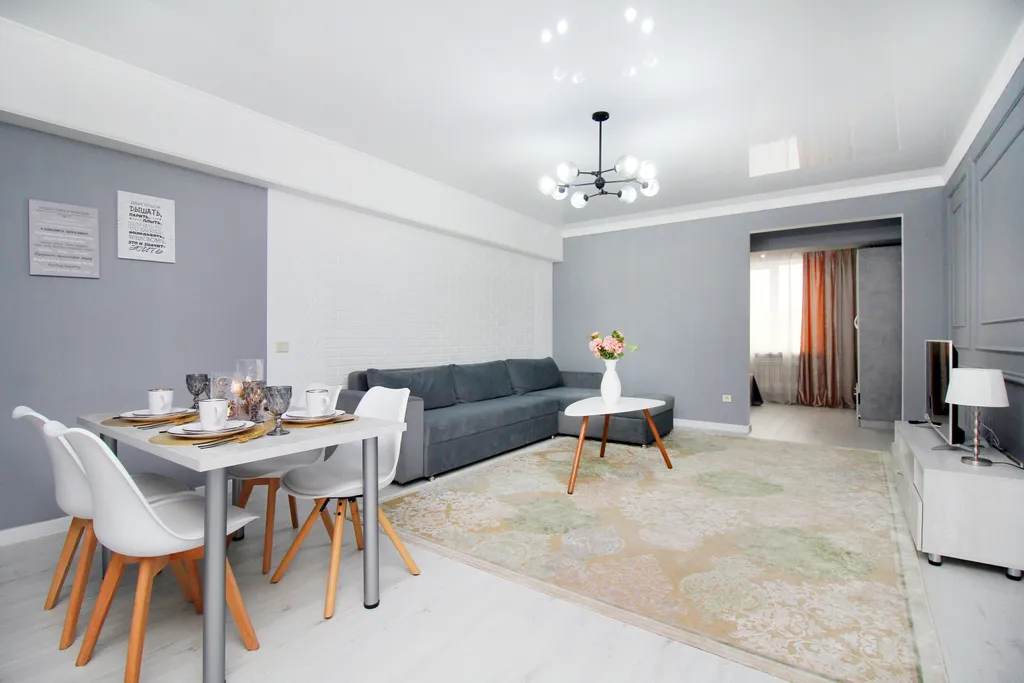 Квартира Просторный апартамент в Молодежном — Алматы