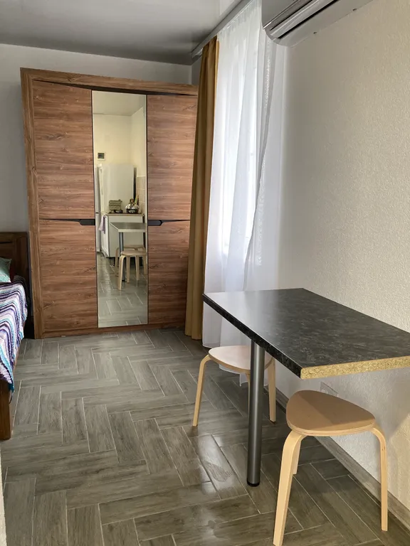 Студия на берегу моря