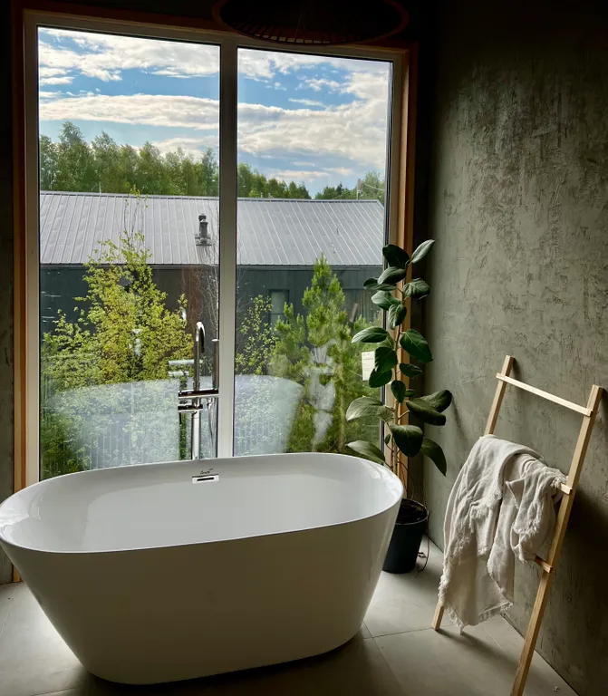 Коттедж Уютный стильный новый дом с баней в окружении берёзовой рощи — аренда посуточно в Звенигород