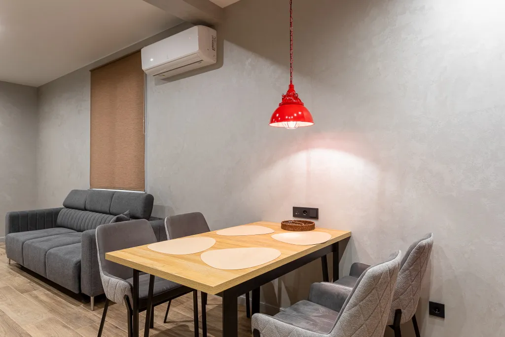 На первой линии от моря сдам полдома