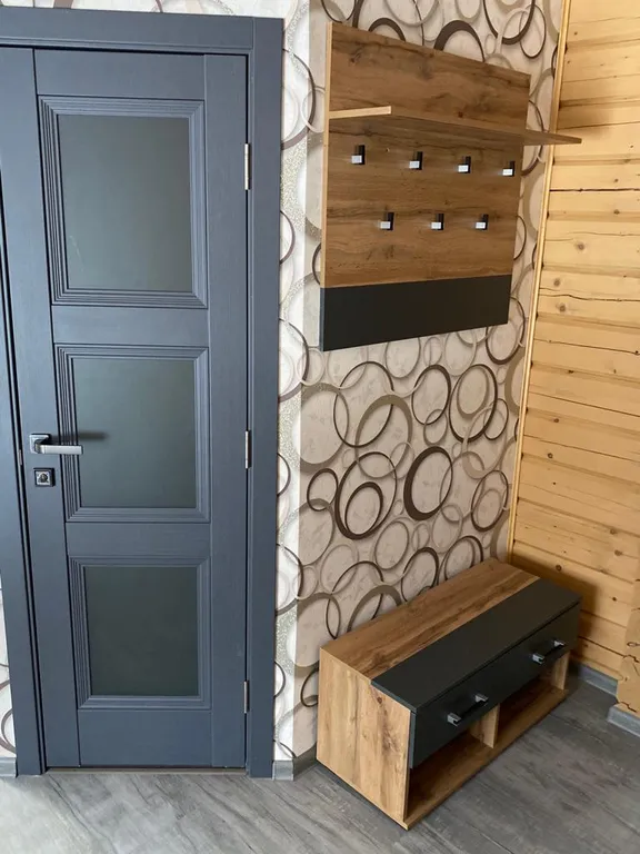 Усадьба в лесу с видом на горы