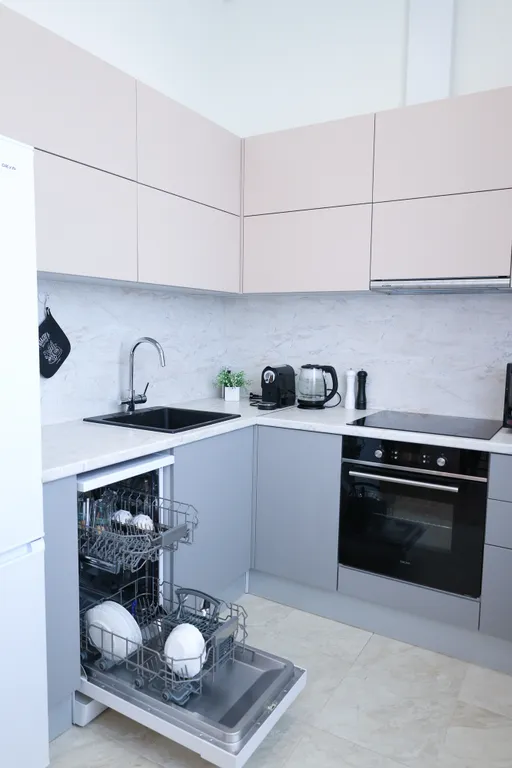 Новая уютная 2-комнатная квартира рядом с центром