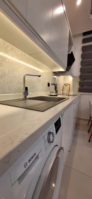 Новая уютная квартира в центре города, на пляже Клеопатра, с бассейном