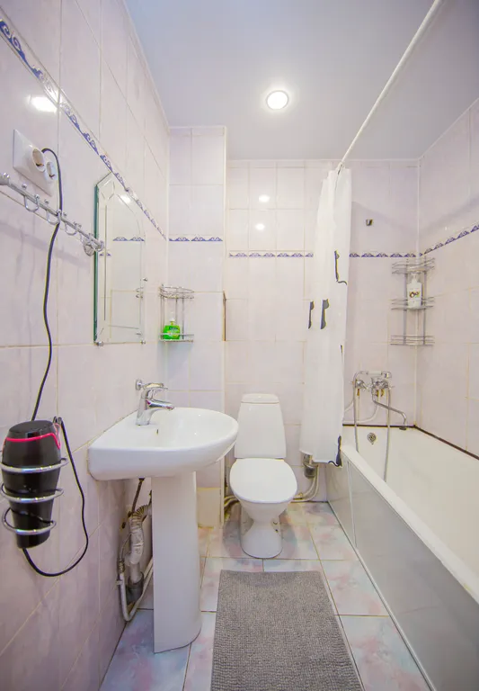 Old Town Apartment 3BR & 2BTHR