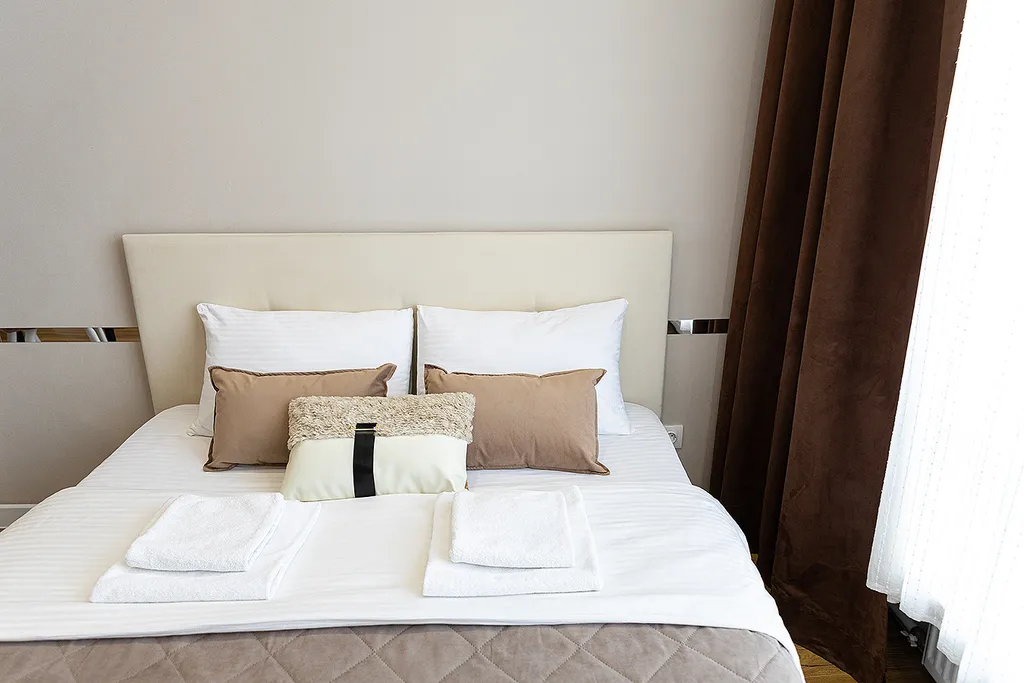 Студия в новом доме рядом с кадетским корпусом