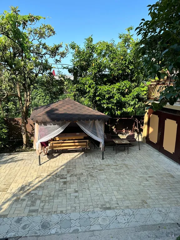 Квартира Комната в апартаментах с видом на гору, со всеми удобствами и кухней — Сухум