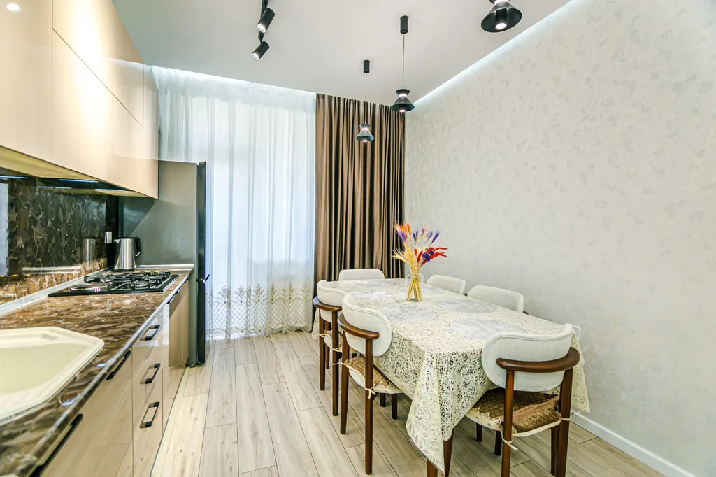 Уютная 3-комнатная квартира рядом с центром, wi-fi, netflix, комфорт