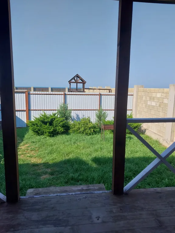 Коттедж Уютный коттедж в 30 метрах от моря со своим двориком — Кучугуры