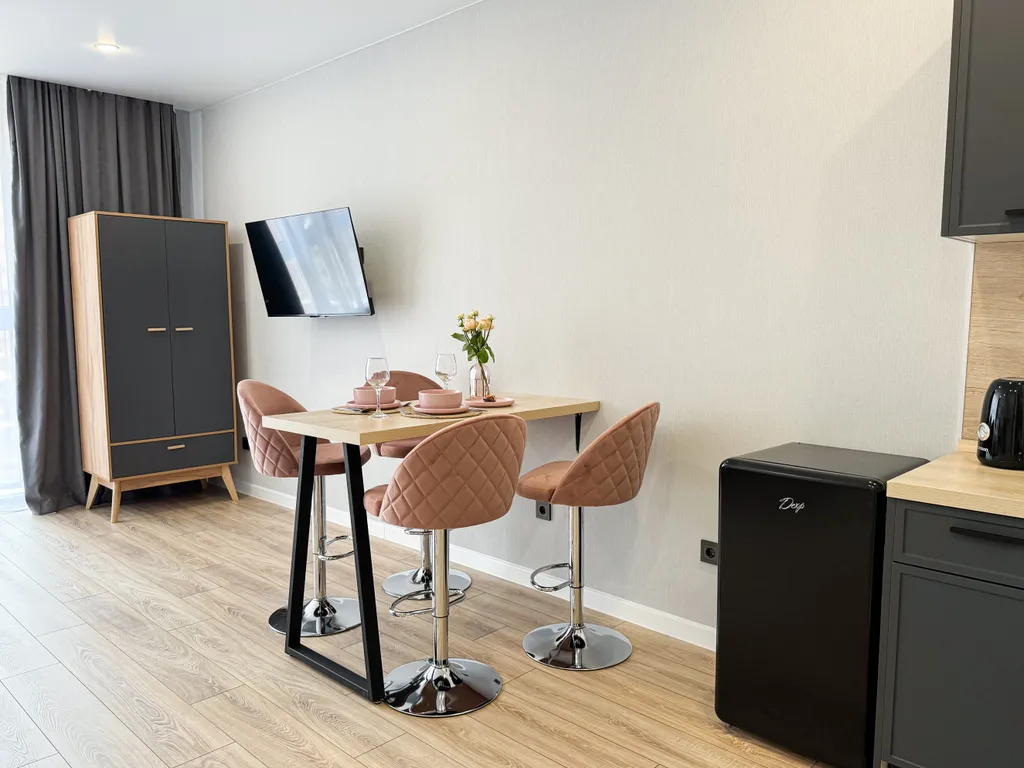 Пинк - просторная студия в ЖК Самолет