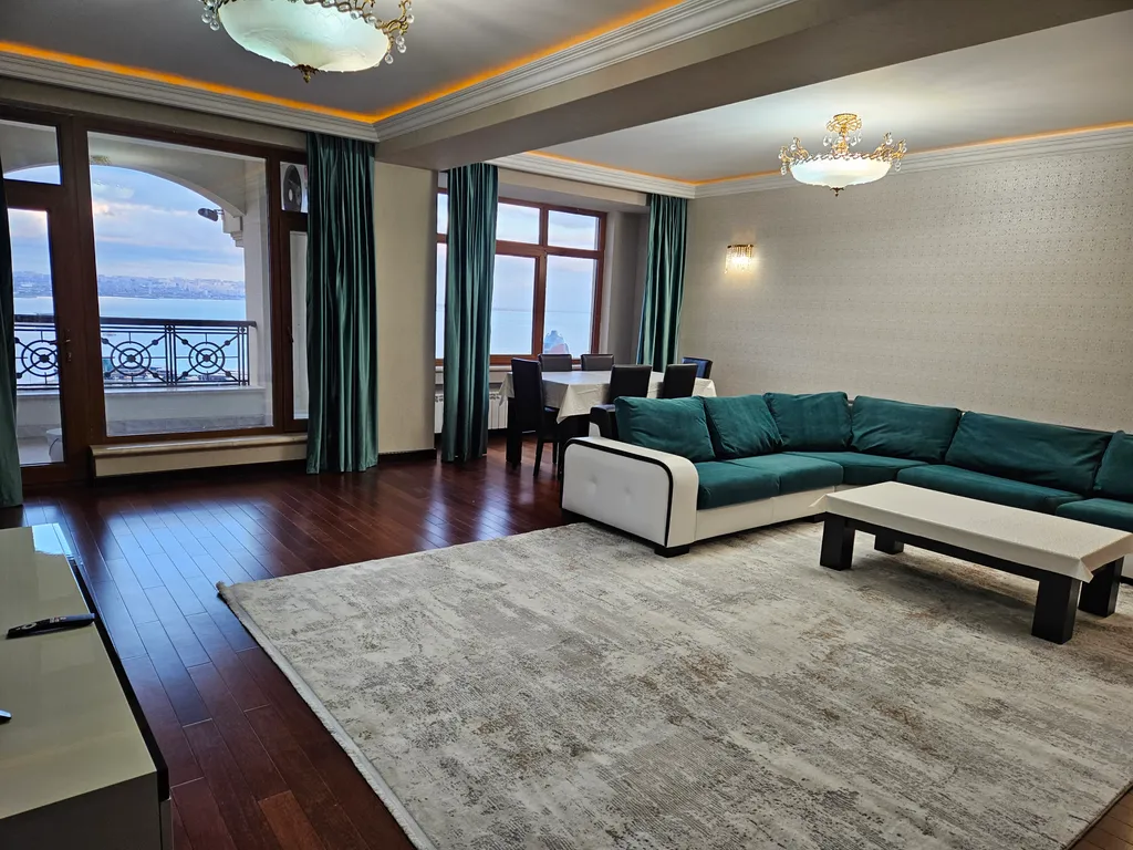 Квартира с видом на море и город