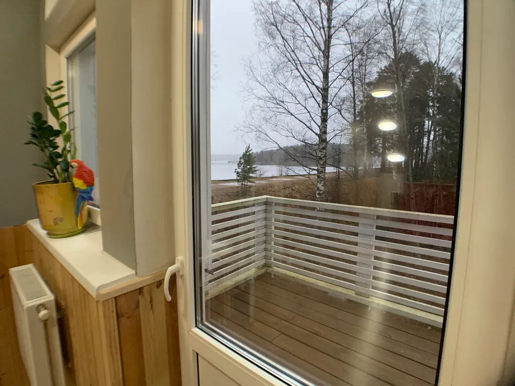 Коттедж на на берегу озера с банями и купелью