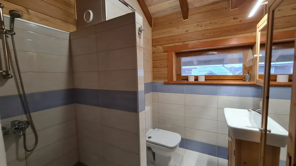 4-комнатный Дом