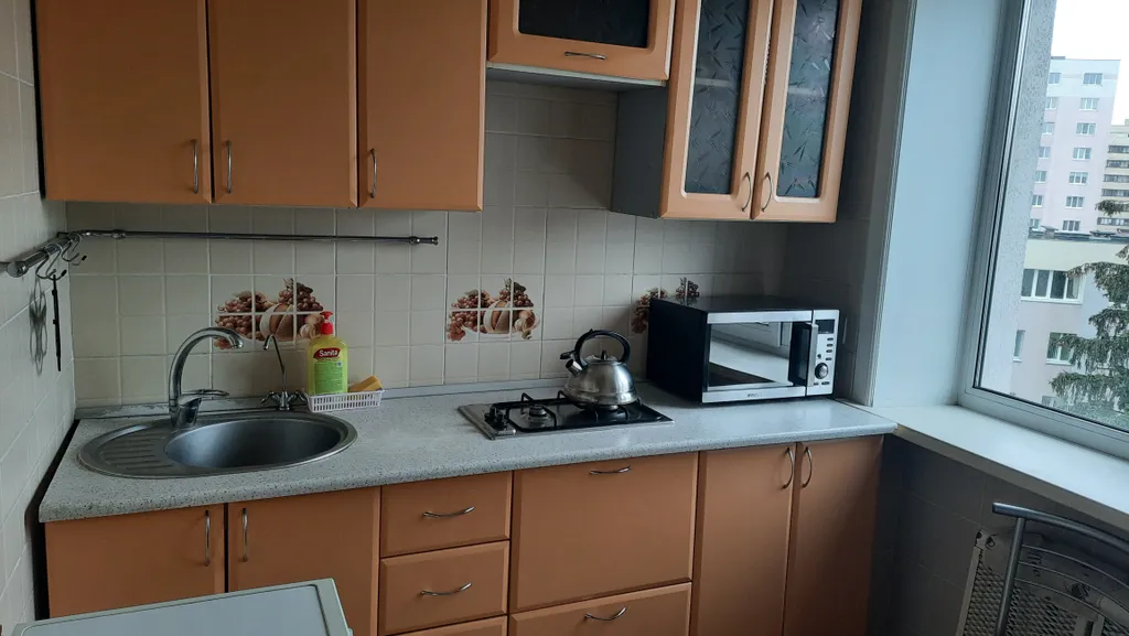 Площадь Ленина, центр 3-х комнатная квартира