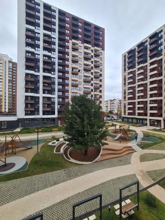 Инстаграмная евродвушка рядом с зоопарком