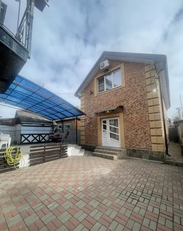 Семейный уютный домик