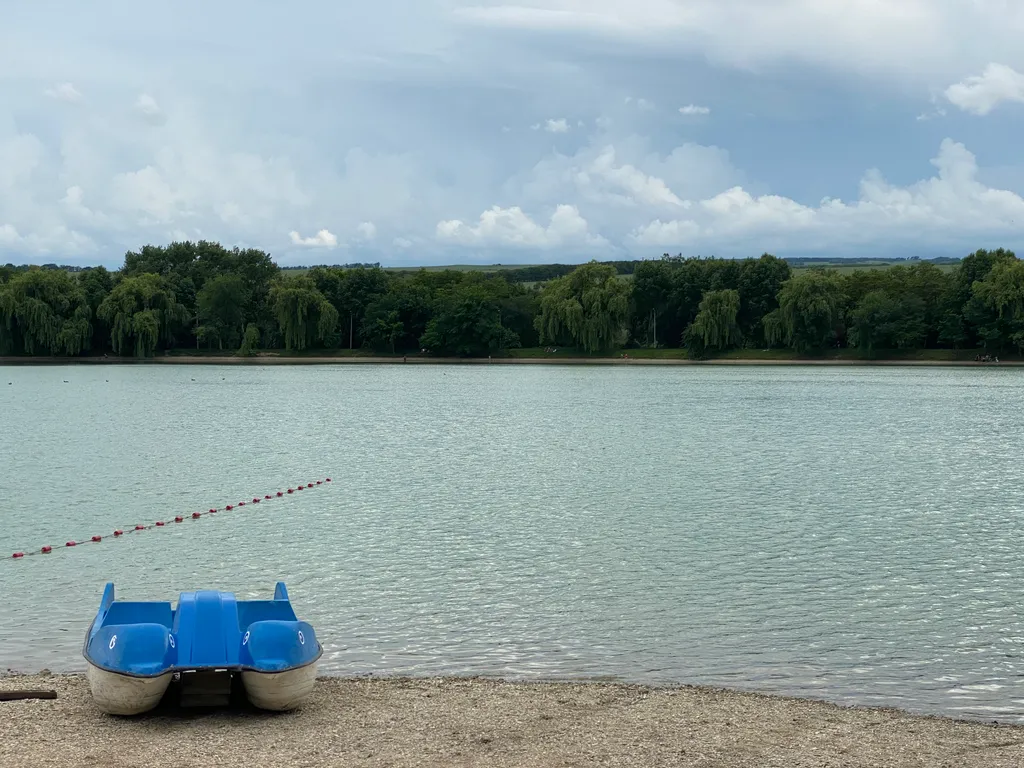 Двухкомнатная квартира у озера бесконтактное заселение. Поддержка 24/7