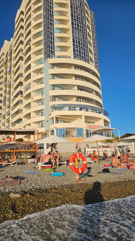 Видовая квартира в уникальном доме на пляже