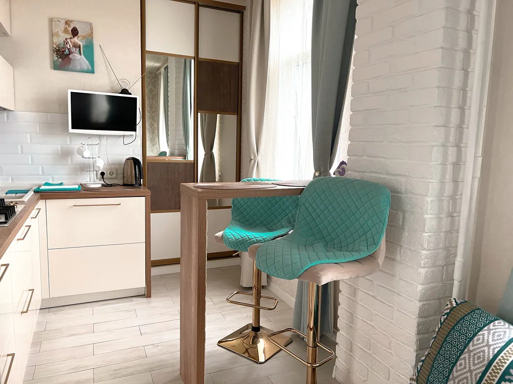 Квартира у Тополя