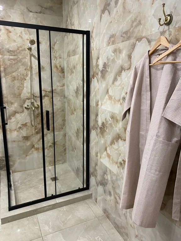 Комфортный коттедж с 4 спальнями и сауной на Мраткино