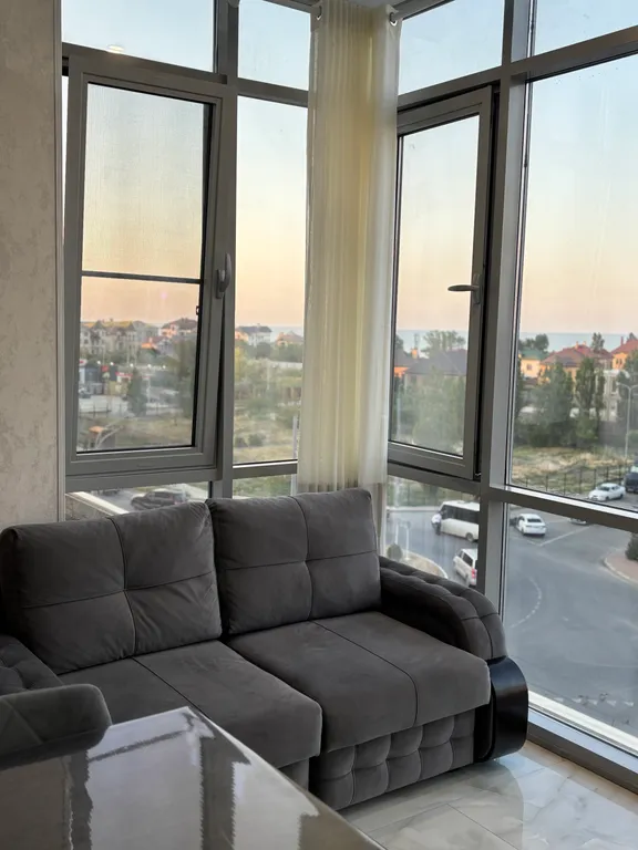 Апартаменты с панорамными окнами и видам на море