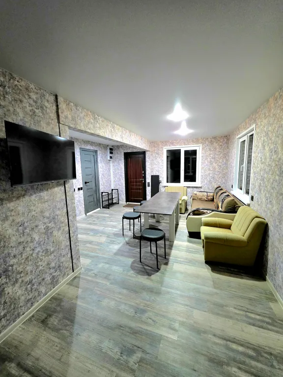 Коттедж на огромной территорией