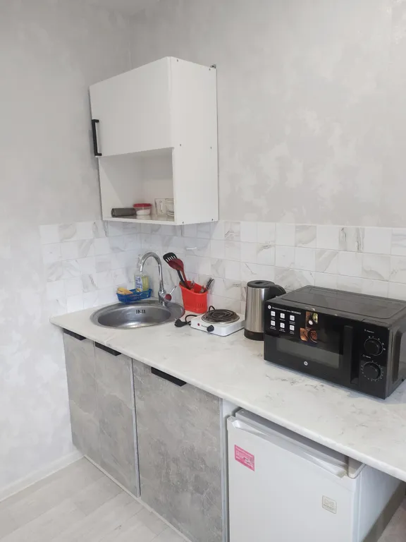 Уютная небольшая студия, 5 минут на метро до центра города