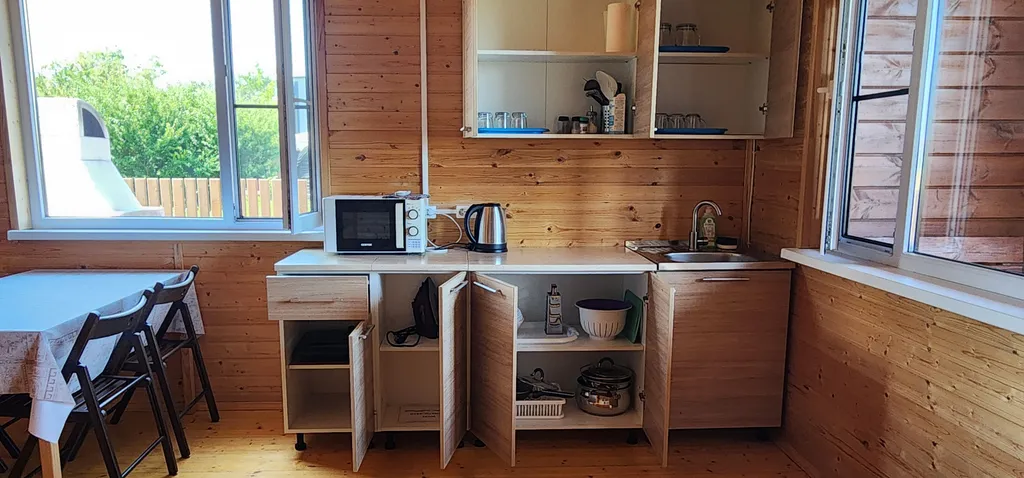 Коттедж Дом с бассейном — Кучугуры