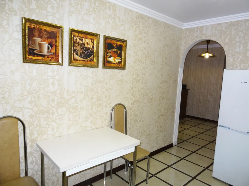 Квартира с балконом и видом на горы