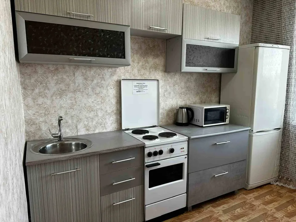 Квартира Однокомнатная квартира недалеко от ТРЦ Июнь — Красноярск