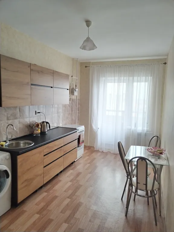 Уютная однокомнатная квартира — аренда посуточно в Великие Луки