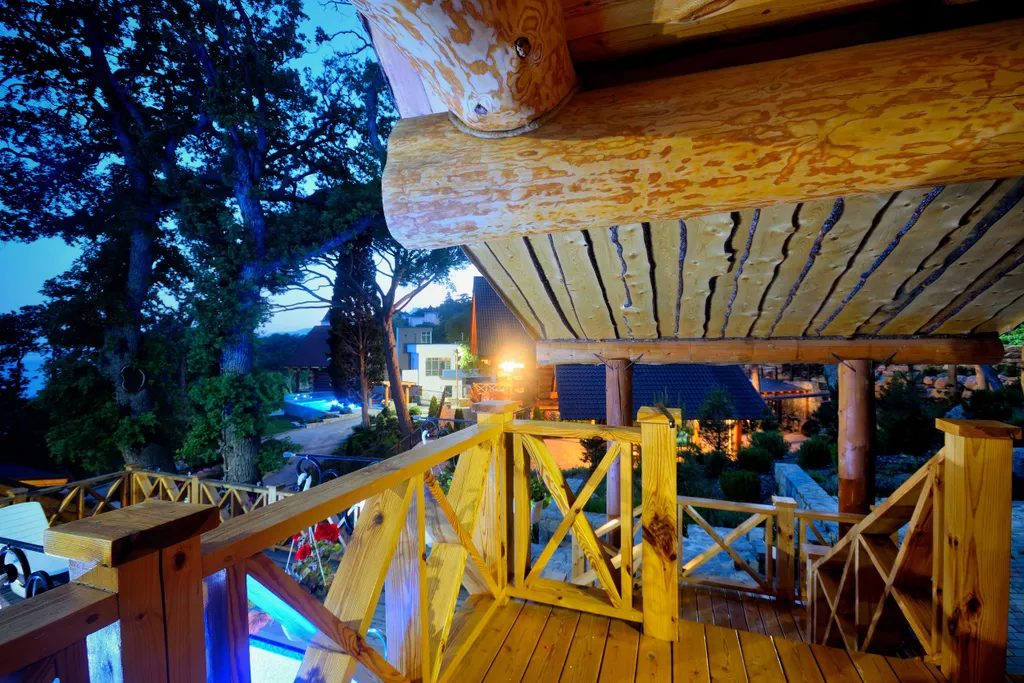 Дом - сруб с видом на море