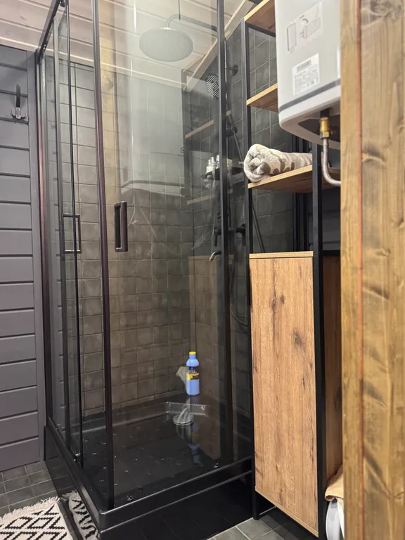 Коттедж Домик на поляне — Светлое