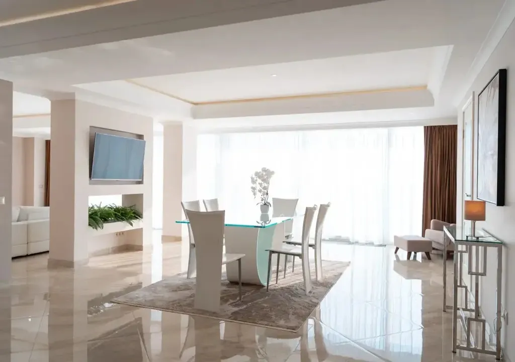 4-комнатная Квартира