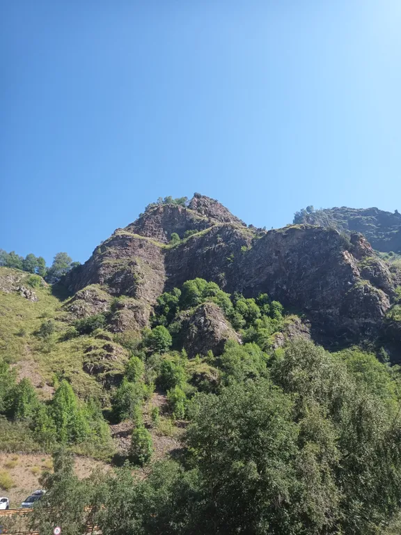 Уютная квартира в центре города, с прекрасным видом на горы