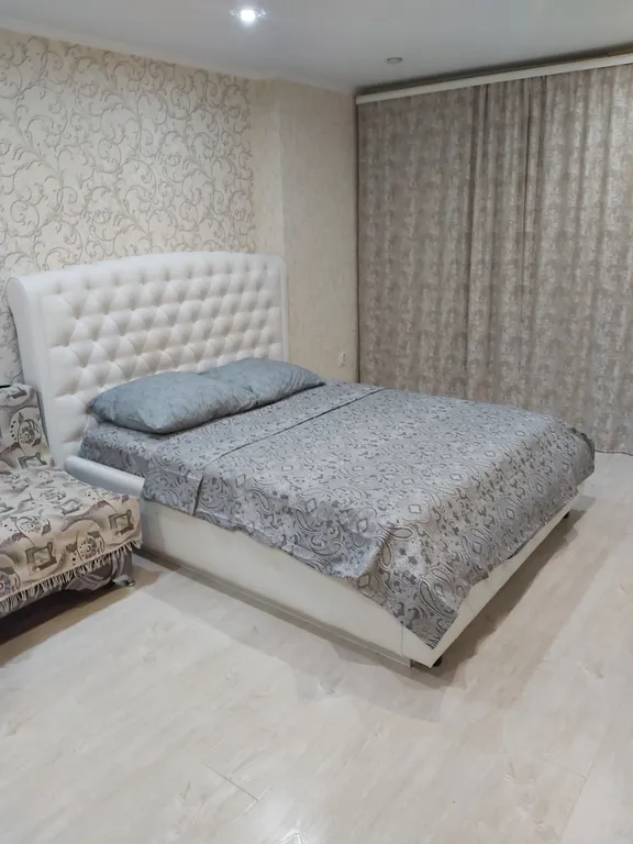 Большая 3-комнатная квартира в центре города с новым современным ремонтом