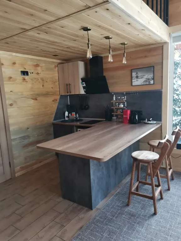 Коттедж Уютный дом с видом на горы — Шерегеш