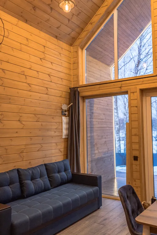 Дом с сауной на берегу реки