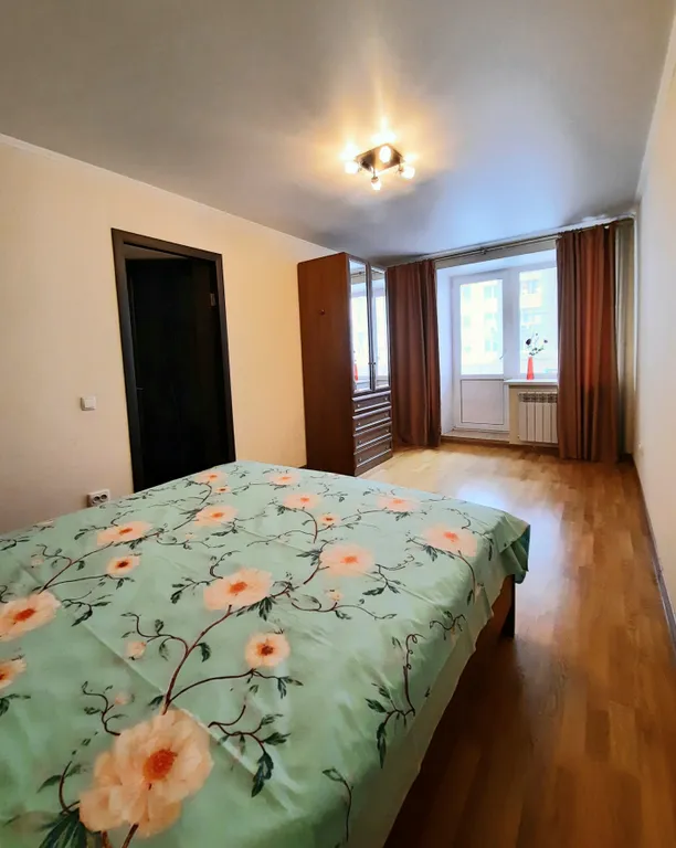 Apartlux Зефир 2-комнатная просторная квартира на С.Разина