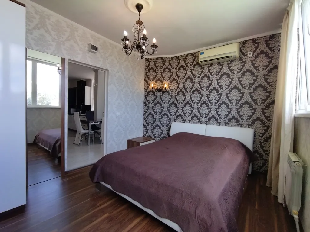 Трехуровневая 3-к квартира с террасой, у моря