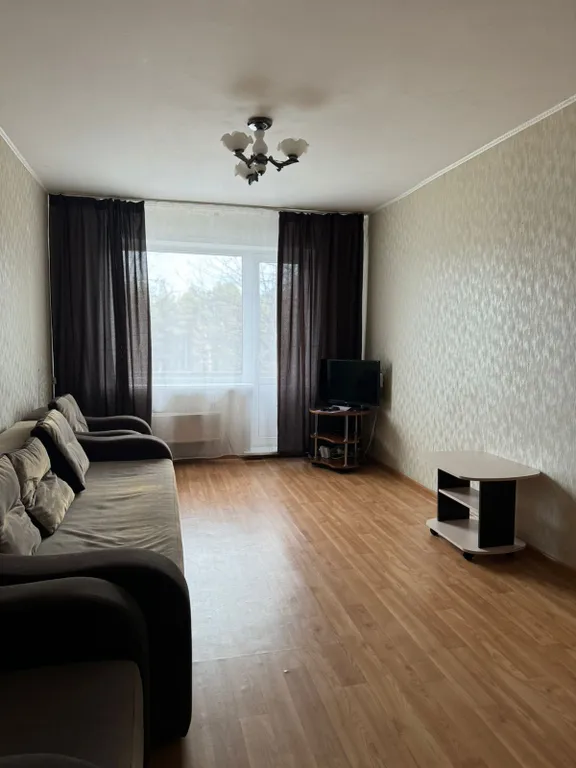 Уютная квартира возле Аэропорта Емельяново — аренда посуточно в Емельяново