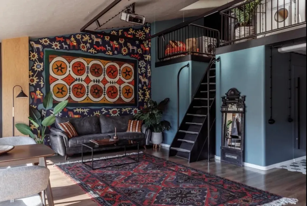 Панорамные окна с видом на гору