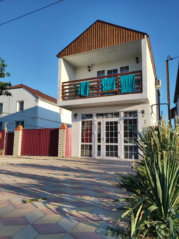 Коттедж Уютный дом у моря — аренда посуточно в Благовещенская