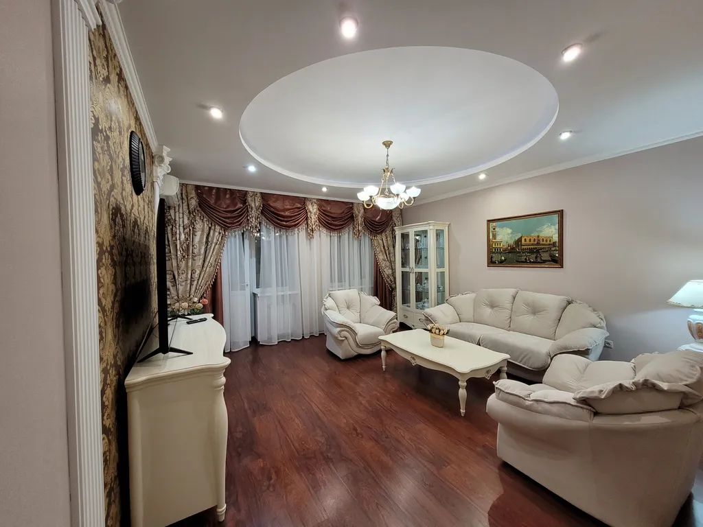 Люкс с 1 спальней в центре Донецка